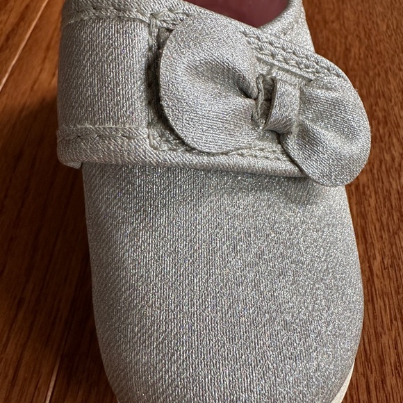 Carter's Baby-Girl's Turbo Silver Sneaker - Picture 3 of 5